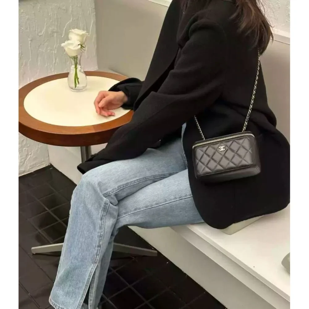 Chanel Women Pre-Loved Bag Very Good Condition